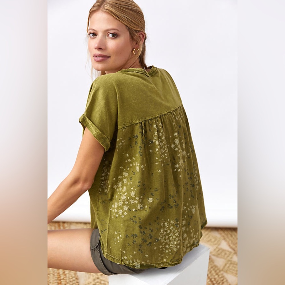 Pilcro by Anthropologie Green Washed Tee in Size XS - NWT